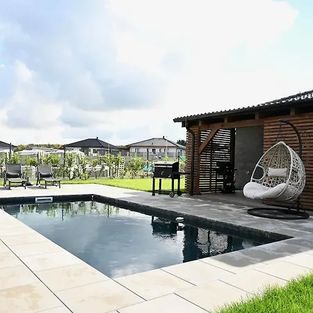 Pool&relax Mukařov Prázdninový dům Mukarschow