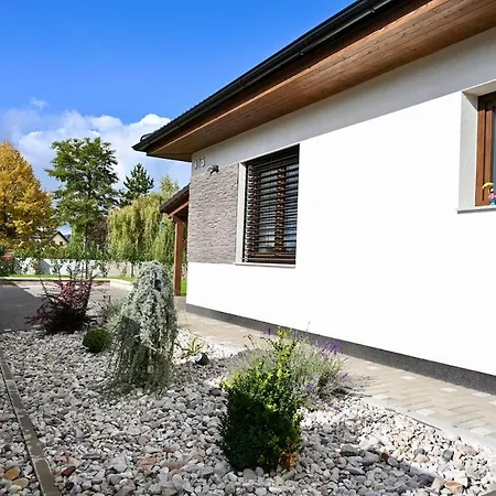 Pool&relax Mukařov Prázdninový dům