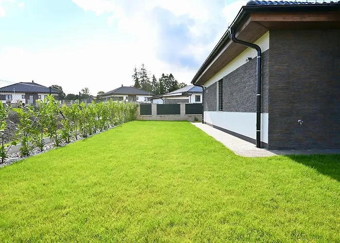 Pool&relax Mukařov Prázdninový dům *