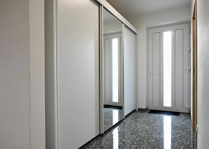 Pool & Relax Mukarov Holiday home Mukarov (Prague-East)