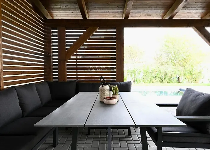 Holiday home Pool & Relax Mukarov