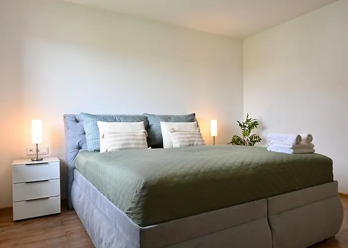 Pool&relax Mukařov *